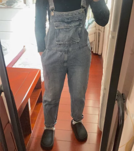 九成新  牛仔背带裤  中码 感兴趣的话点...