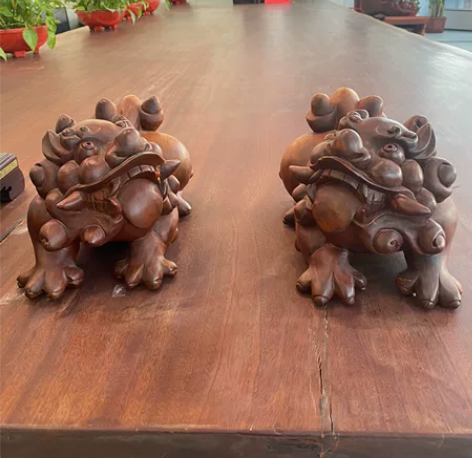 木雕貔恘一对 感兴趣的话点“我想要”和我私...