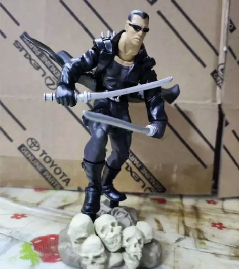 漫威英雄手办，蜘蛛侠、钢铁侠、美国队长、雷...