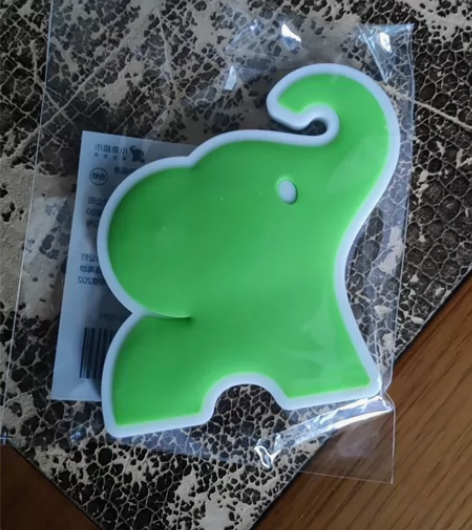 小象磁吸开瓶器,又可以做冰箱贴,有2个,一...