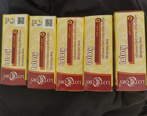 五块全新老人头橡皮  均为正品 还有一块大...