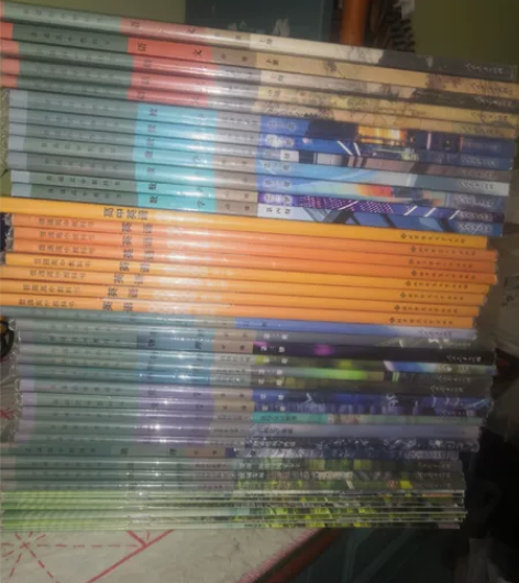 学生闲置2019新版人教版高中教材高中教科...