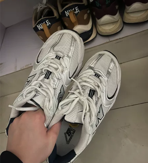 新百伦网面，38.5 穿过几次，没送去刷，...