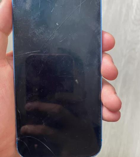 纯原装机、未拆未修、使用痕迹磨损大、自己用...