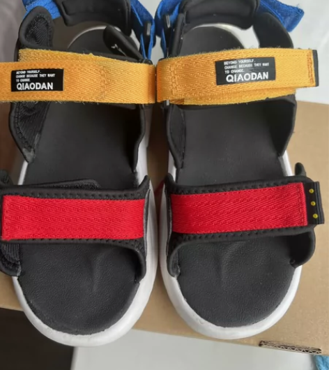 乔丹童鞋，31码，轻微穿着痕迹整体很新 感...