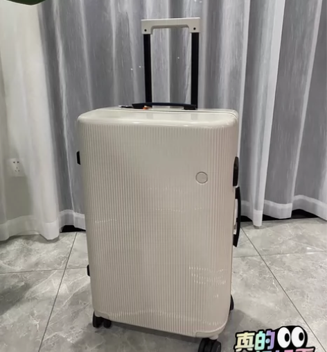 全新ito 轻便好看行李箱拉杆箱旅行箱静音...