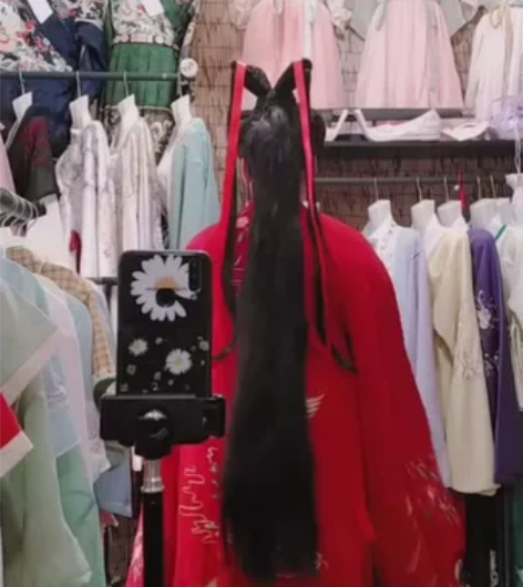 ?汉服出租，可做婚服，定婚服，云香霓裳原创...