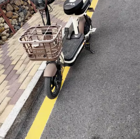 二手 台铃电动车，8层新，有牌有证关键电池...