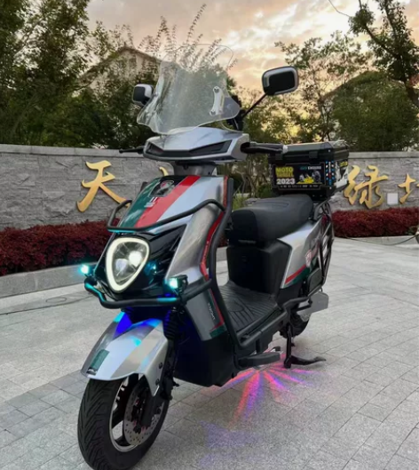 杰林闪电侠神鹰五号电动车 车子是专业的外卖...