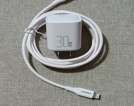 品胜 氮化镓30W充电器一套，品胜PD30...