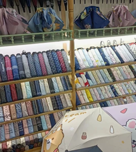 （汪小西特价批发）因为疫情影响，现有特价雨...