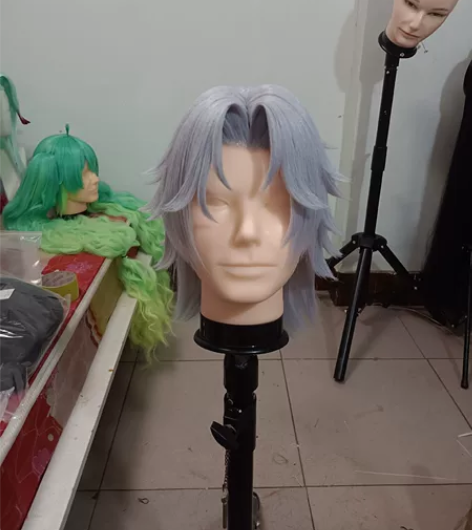 出一顶云鹰飞将cos假发现货直出！ 标价包...