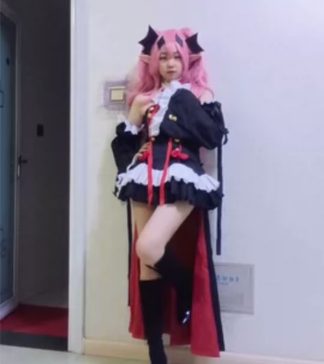 猫老师克鲁鲁，没有脚套，可用中筒袜替代，，...