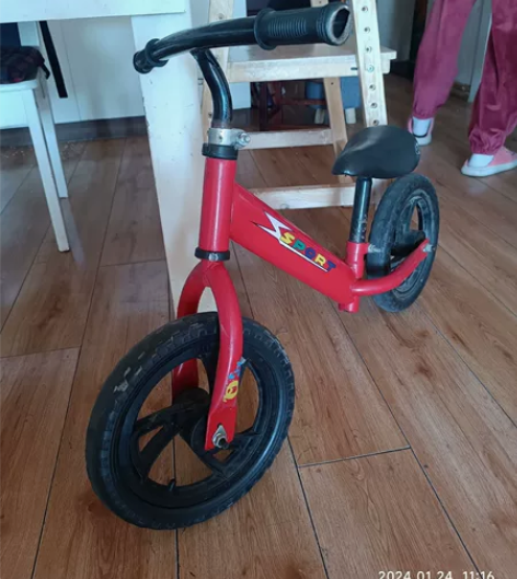 红色平衡车学自行车最好的伙伴座位可调节适合...