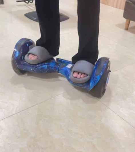 智能平衡车9.5新，没怎么玩过。买了不到一...