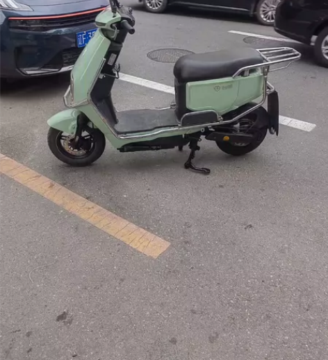 台铃电动车,超能版,车况新,一年车,前后碟...