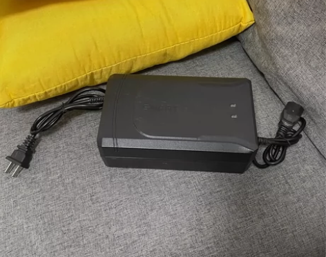 电动车电瓶充电器60V40伏爱玛雅迪台铃电...