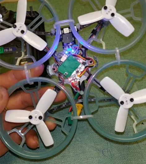 2.53寸穿越机，圈圈机，可到手飞，全新飞...