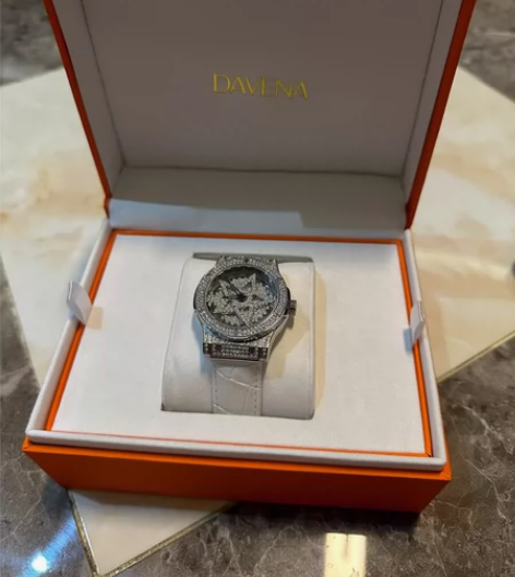 可提供淘宝购买记录。官网价1000起 巨闪...