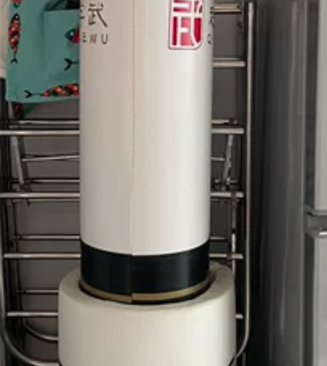 立式拳击沙袋，高1.6米。 感兴趣的话点“...