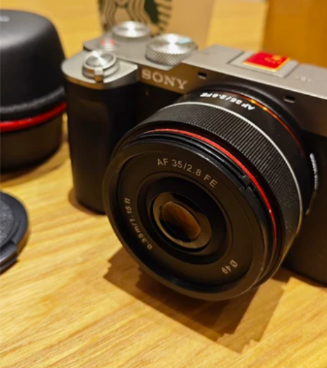 三阳AF35mmF2.8 索尼口 不愧它号...