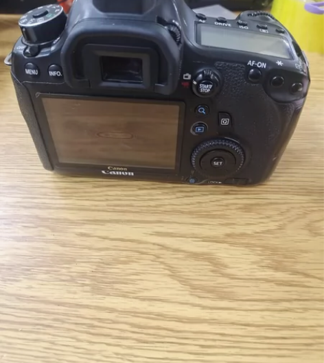 佳能6D单机，战斗成色 外观如图所示，各功...