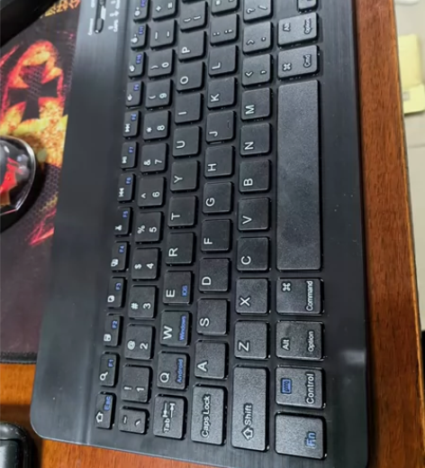 新盟粉色键盘有线电脑笔记本外接发光机械手感...