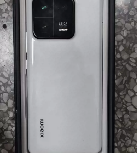 急出个小米13pro，12+256，成色很...