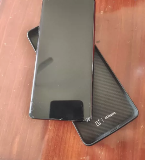 一加8pro 黑镜 12+256，自定义伊...