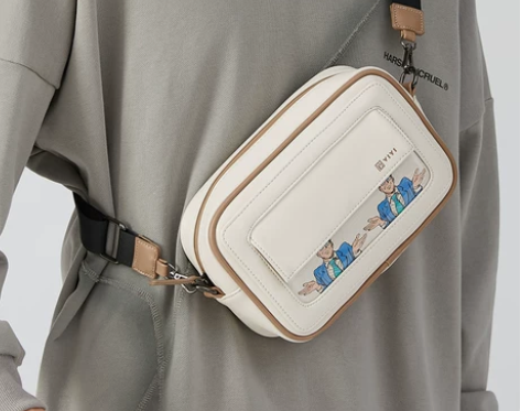 高颜值男包小众包包男斜挎包男生单肩背包男士...