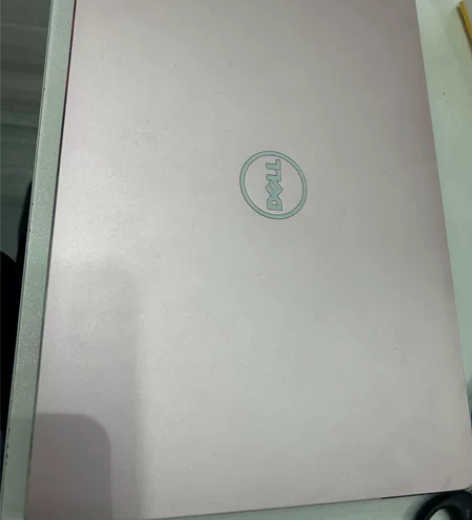 戴尔笔记本电脑 一手货。 正常运行没有任何...