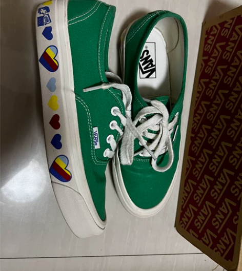 vans绿色涂鸦板鞋 38.5码 鞋子有点...