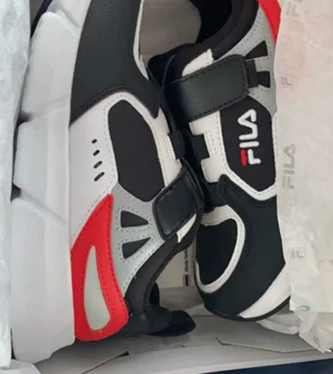 斐乐童鞋，28码 全新正品