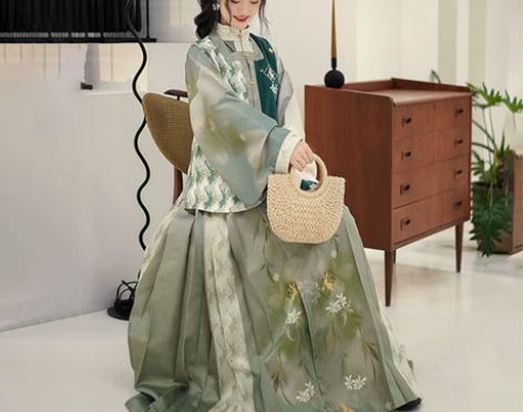 柒邑原创汉服女明制马面裙中国风比甲琵琶袖春...