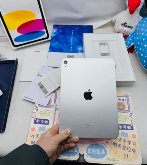 iPad10 256g充电5次 绝绝子大全...