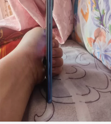 小米11青春版，成色挺新，一直套壳使用，屏...