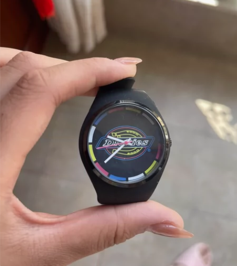 Dickies 正品表（几乎全新没有任何划...