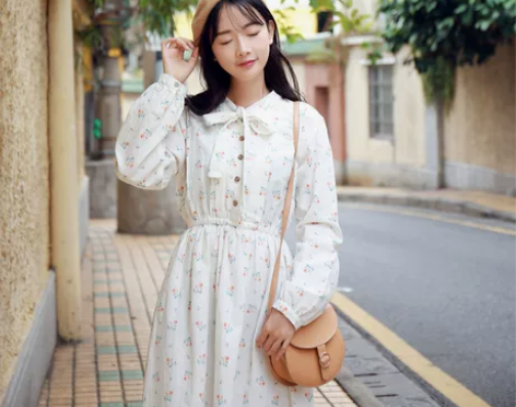 森系小清新苑春季女装新款连衣裙修身白色棉麻...