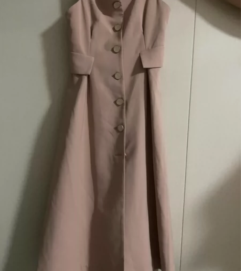 只穿过一次，法式裙子复古赫本风少女吊带连衣...