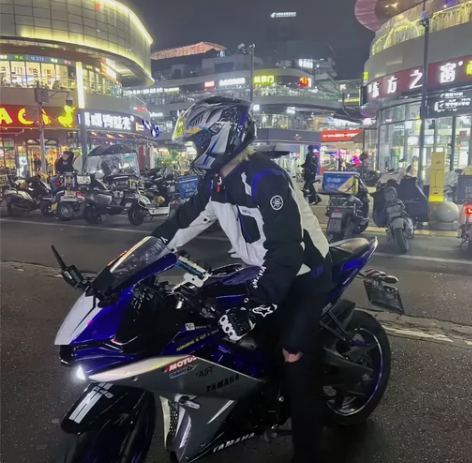 雅马哈R15 V2 全副武装 正常过户 标...