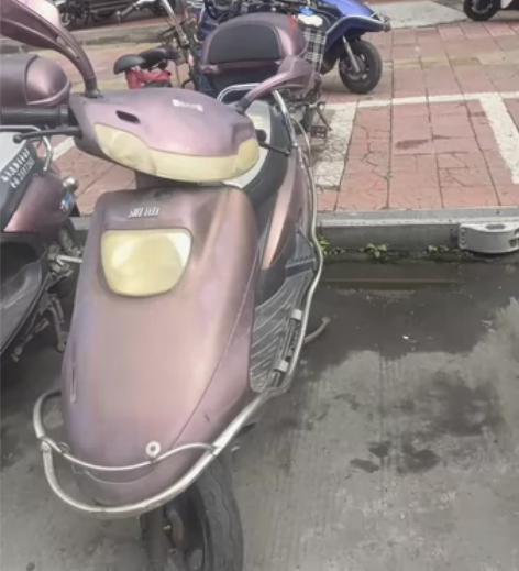 雅迪二手电动车，大电池大马力 感兴趣的话点...