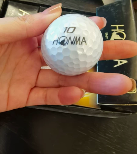 全新Honma高尔夫球，12粒，特价119...