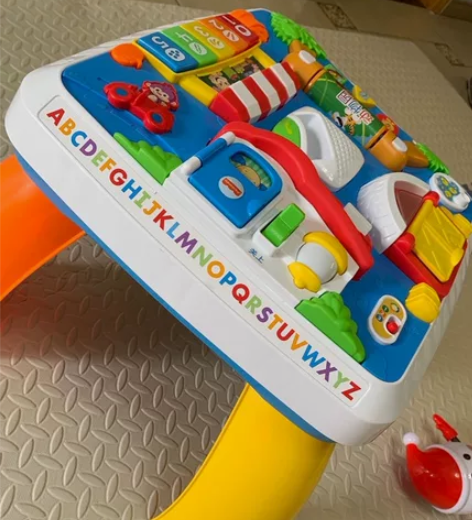 加急 腾地方 费雪智玩宝宝学习桌多功能双语...