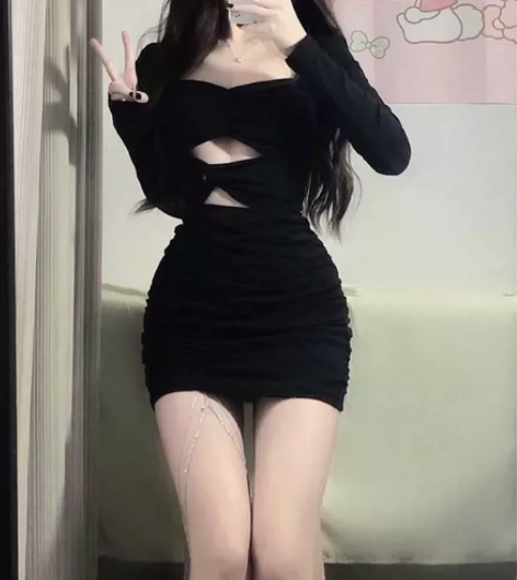 包邮，辣妹小黑裙，纤维棉不易起球，显胳膊细...