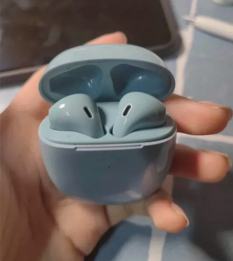 唐麦w9耳机 充电仓摔过一下但是不影响充电...