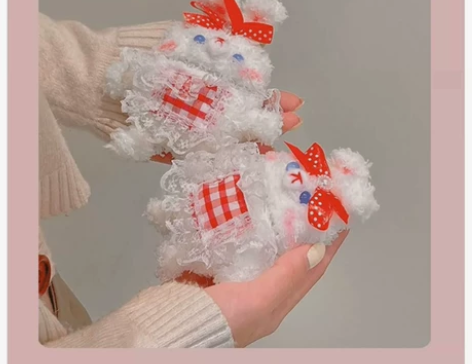 出两个AirPods pro的耳机套 三代...