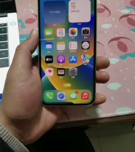 12  128  屏幕有划痕，电池89，面...