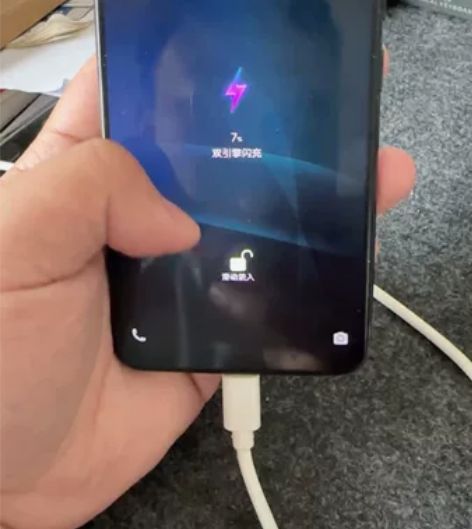 ?vivo x21ia 6+128，成色自...