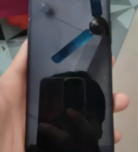 卖一台vivo20，本人高二，需要私聊我会...