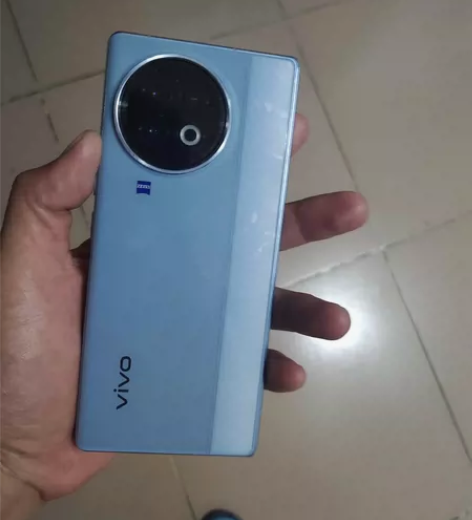 99新vivoXFOld2  12+256...